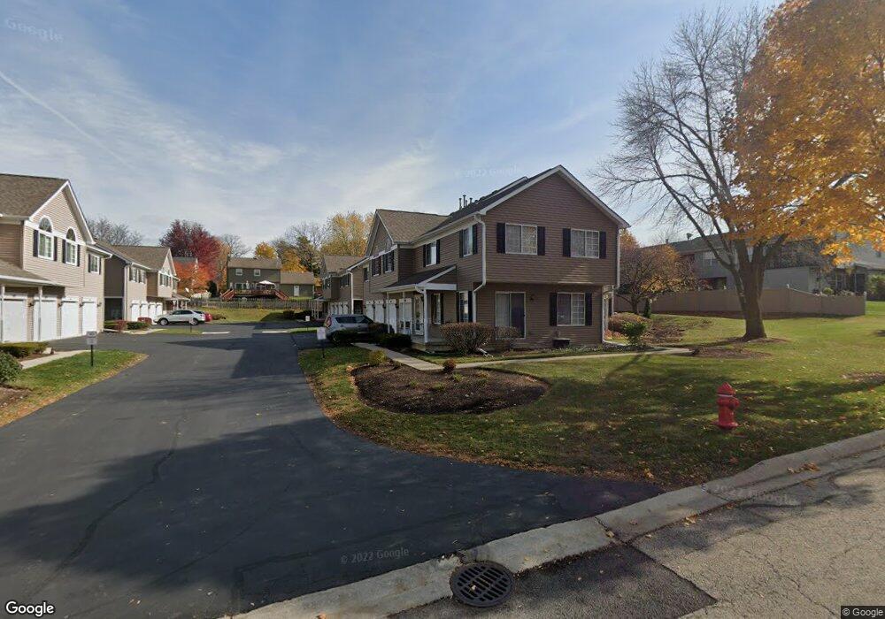 332 Village Creek Dr unit 2B, Lake In the Hills, IL 60156 - photo 1