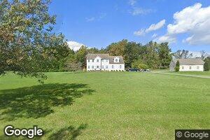 7 Pleasant View Manor Rd, Pittstown, NJ 08867