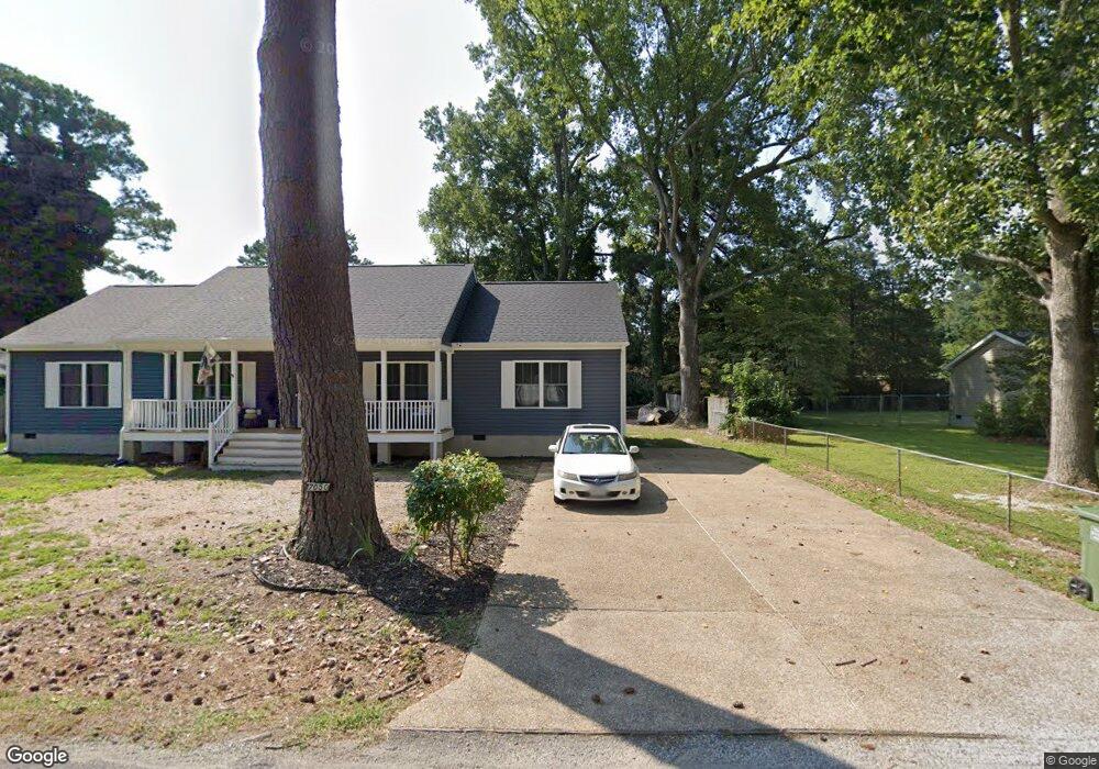 7050 Fields Landing Rd, Hayes, VA 23072 - photo 1