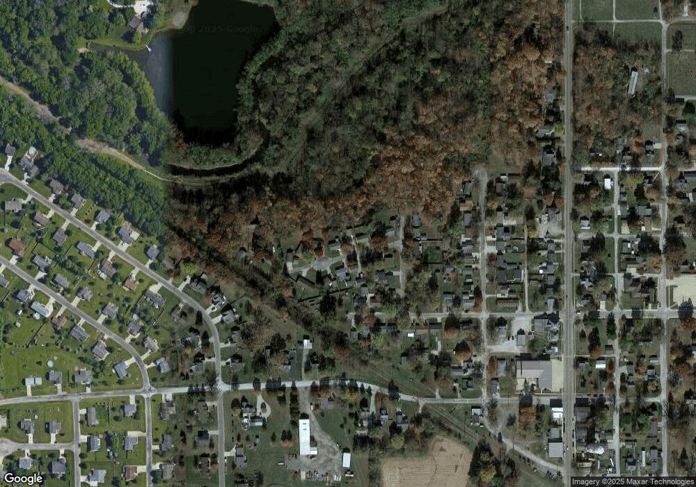 308 W Kickapoo Dr, Downs, IL 61736 - photo 1