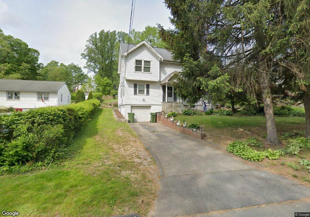 9 MacHalowski Rd, Trumbull, CT 06611 - photo 1