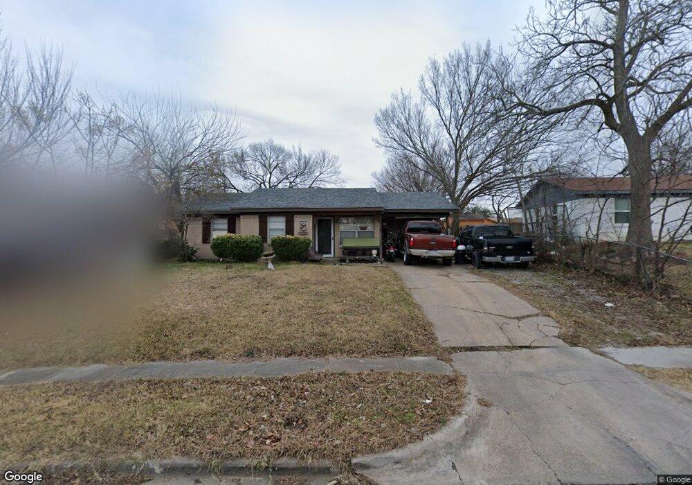 1208 Edgemont Dr, Mesquite, TX 75149 - photo 1