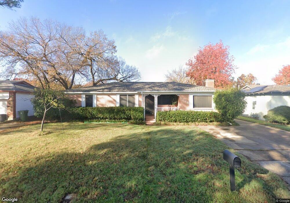 1225 Simpson Dr, Hurst, TX 76053 - photo 1