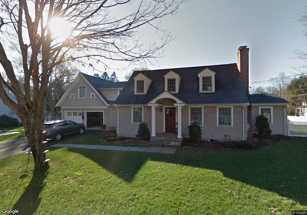 21 Lone Pine Ln, Westport, CT 06880 - photo 1