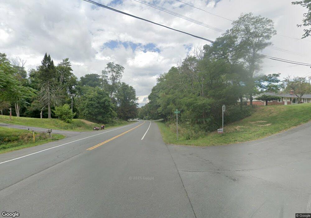 2 Olcott Ln, Rensselaer, NY 12144 - photo 1