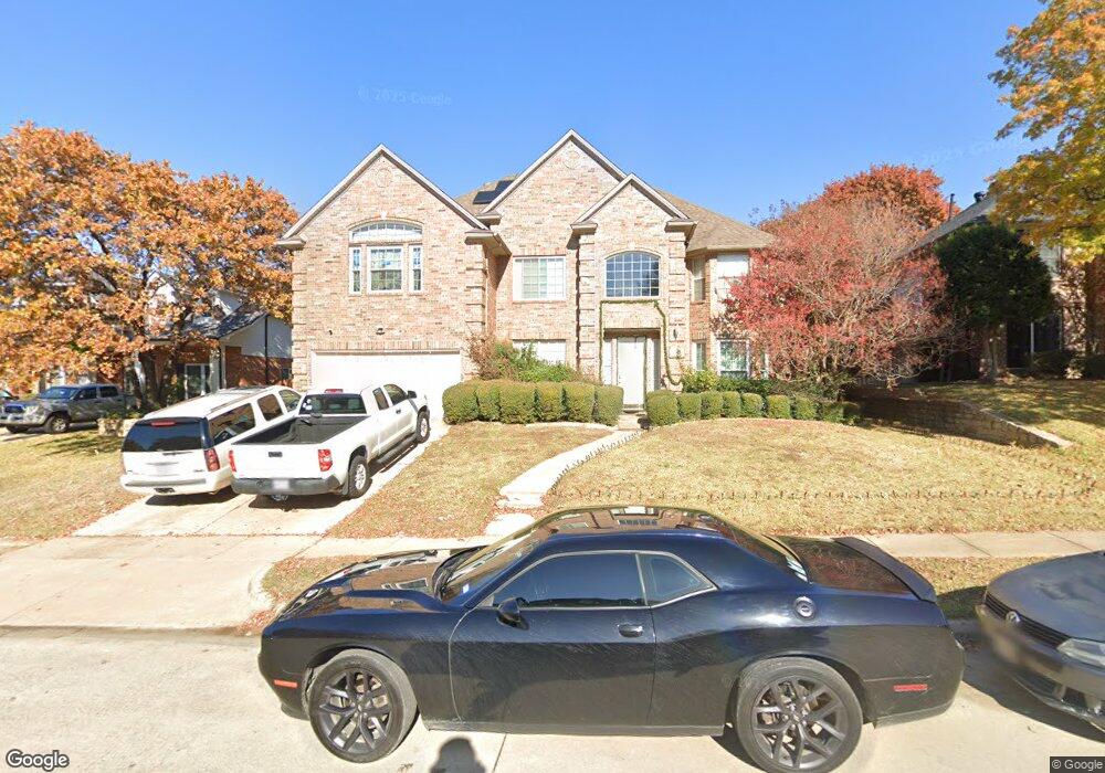 925 Carousel Dr, Bedford, TX 76021 - photo 1