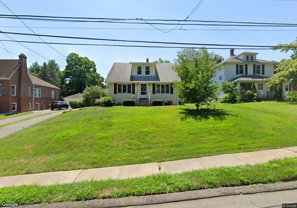 21 Burgoyne St, West Hartford, CT 06110 - photo 1