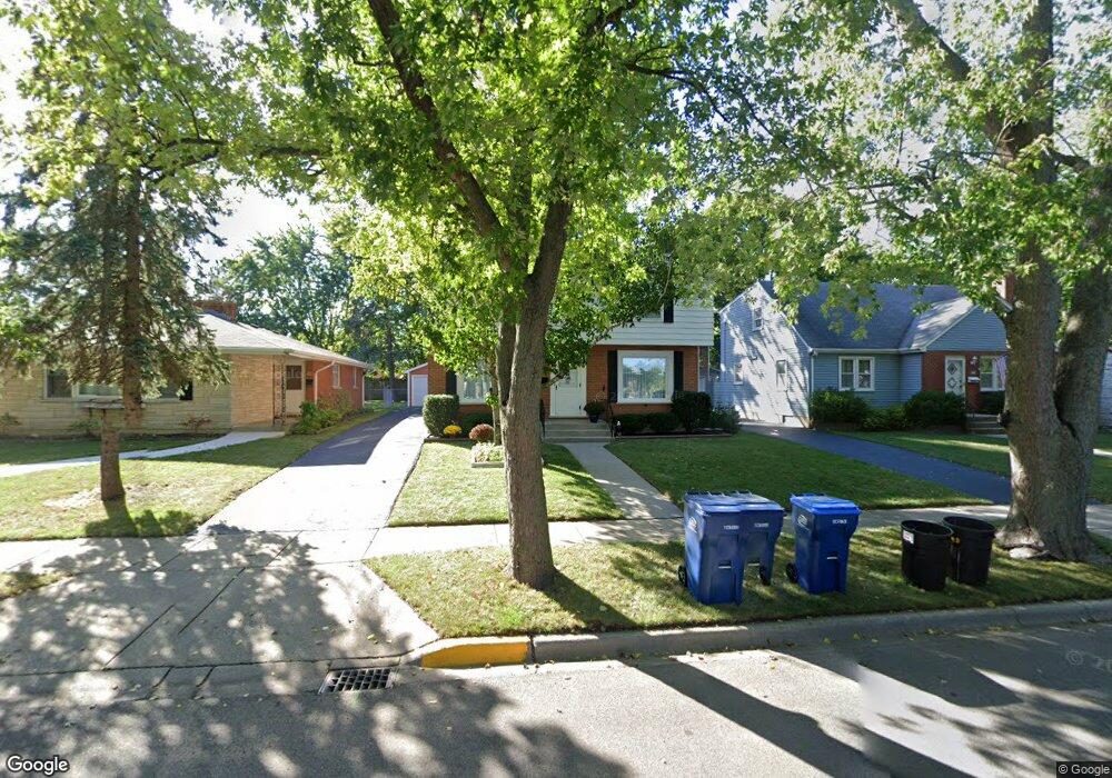 32 N Martin Ave, Waukegan, IL 60085 - photo 1