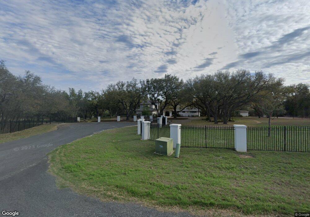 9560 Majestic Oak Cir, San Antonio, TX 78255 - photo 1