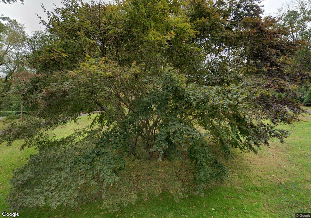 51 Bowman Dr, Greenwich, CT 06831 - photo 1