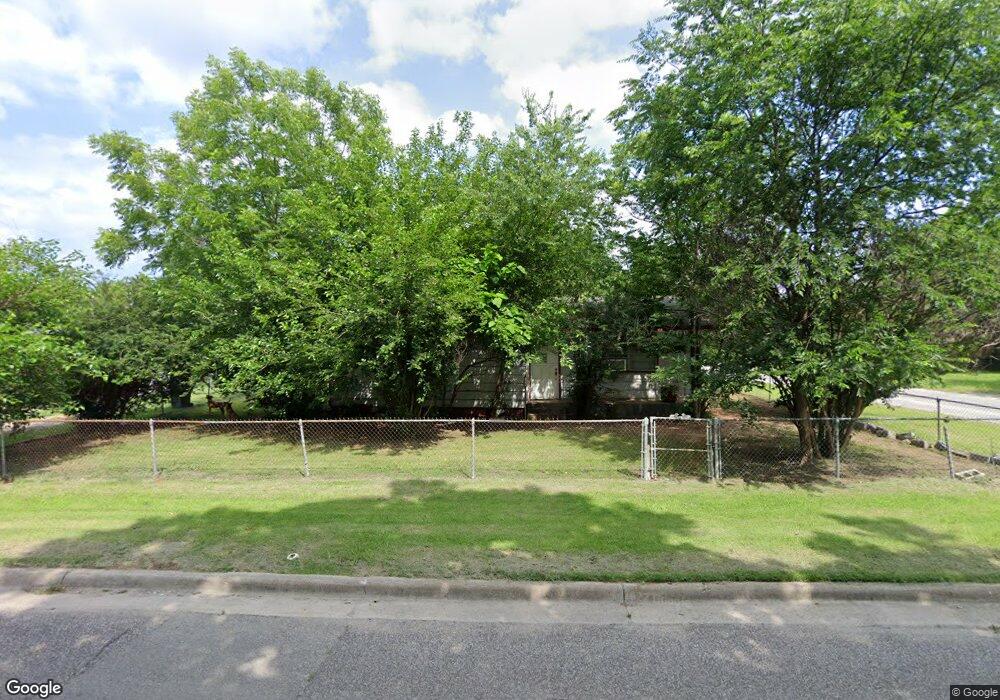1026 B St SE, Ardmore, OK 73401 - photo 1