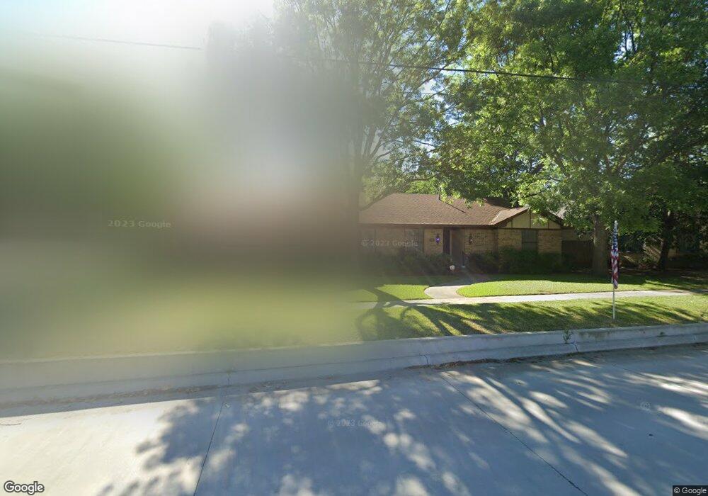 631 S Lindsay St, Gainesville, TX 76240 - photo 1