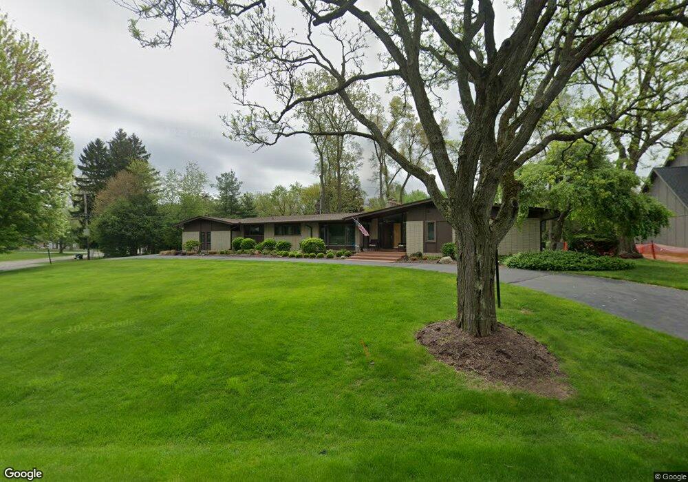 3903 Shellmarr Ln, Bloomfield Hills, MI 48302 - photo 1