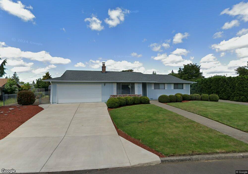 820 N Cedar Ct, Canby, OR 97013 - photo 1