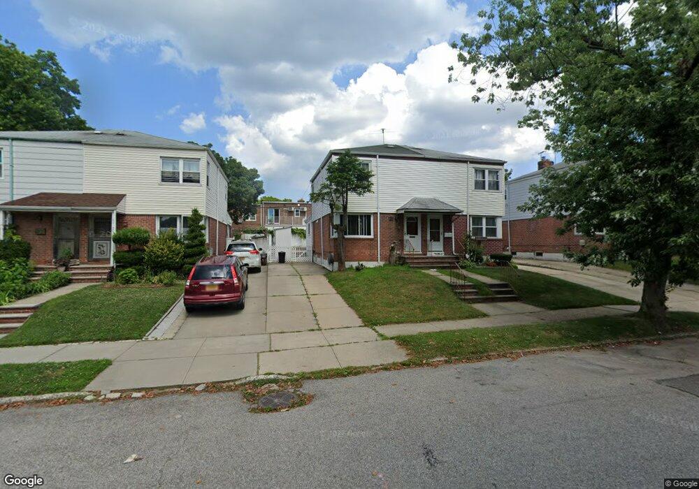 6727 197th St, Fresh Meadows, NY 11365 - photo 1