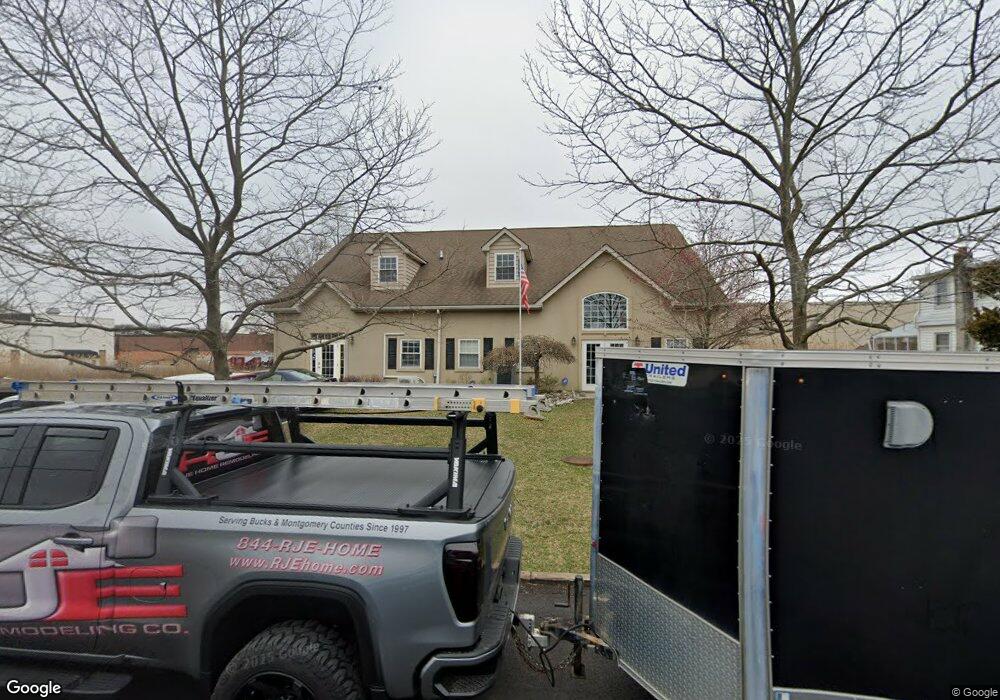 665 Catherine St, Warminster, PA 18974 - photo 1