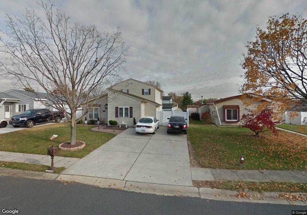 203 W Hedgerow Dr, Swedesboro, NJ 08085 - photo 1