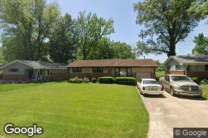 2356 Collett Dr, Saint Louis, MO 63136