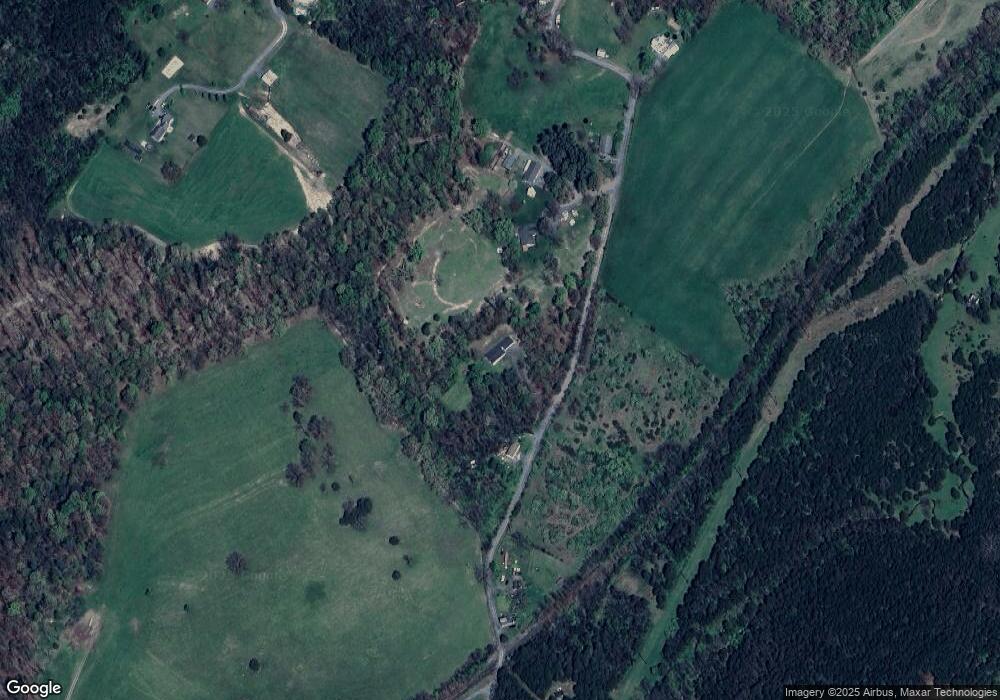 585 Locust Grove Rd, Strasburg, VA 22657 - photo 1