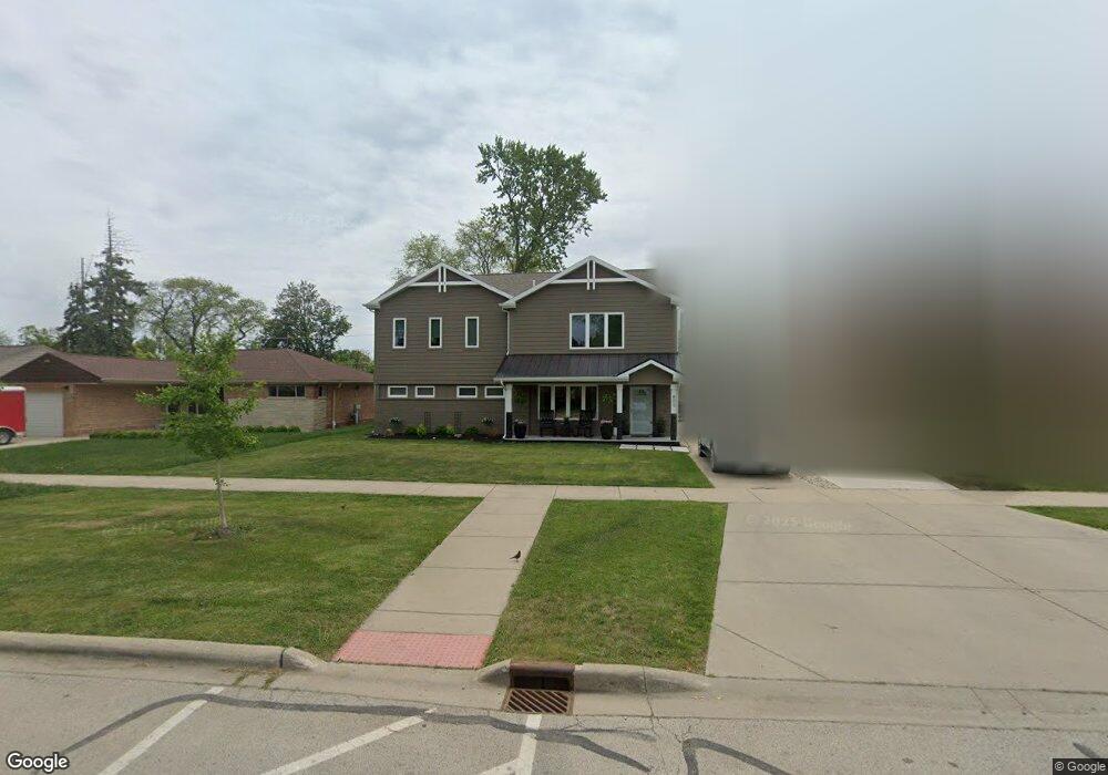 805 E Thacker St, Des Plaines, IL 60016 - photo 1
