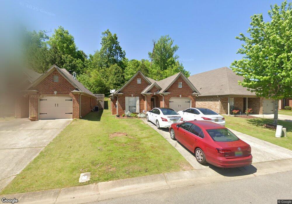2070 Willow Glenn Dr, Birmingham, AL 35215 - photo 1
