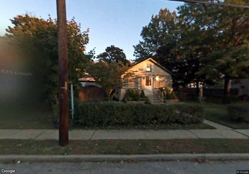 575 Hempstead Gardens Dr, West Hempstead, NY 11552 - photo 1