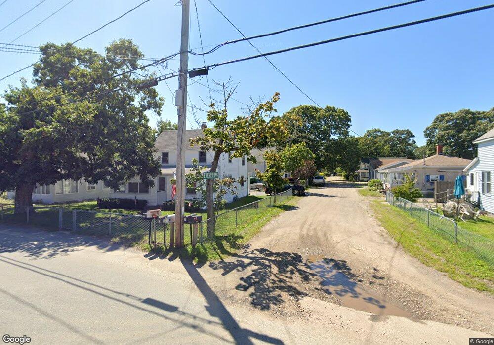 4 Everett Ave, Wareham, MA 02571 - photo 1