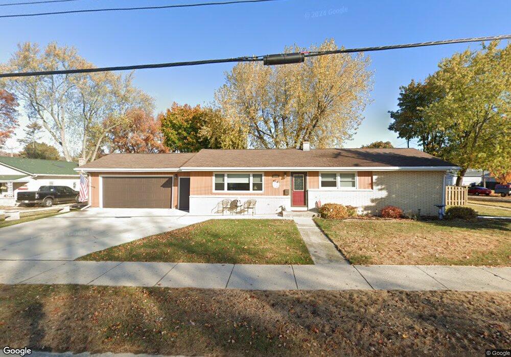 2802 12th St, Two Rivers, WI 54241 - photo 1