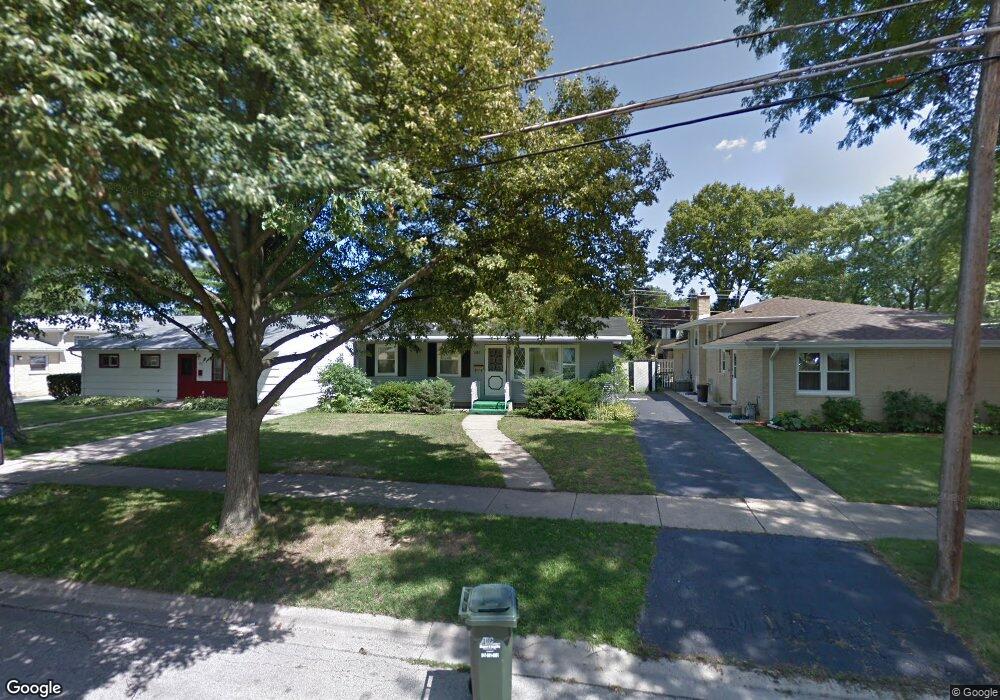 1687 Maple St, Des Plaines, IL 60018 - photo 1