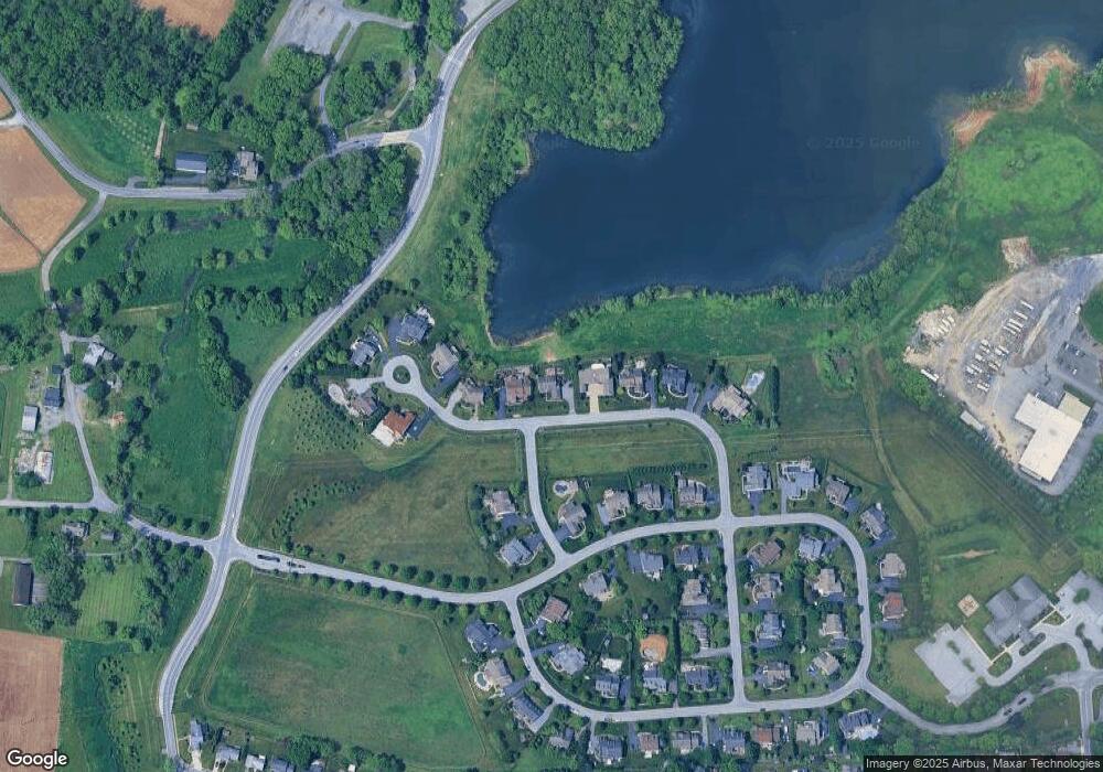 1411 Stone Ridge Rd, Reading, PA 19608 - photo 1