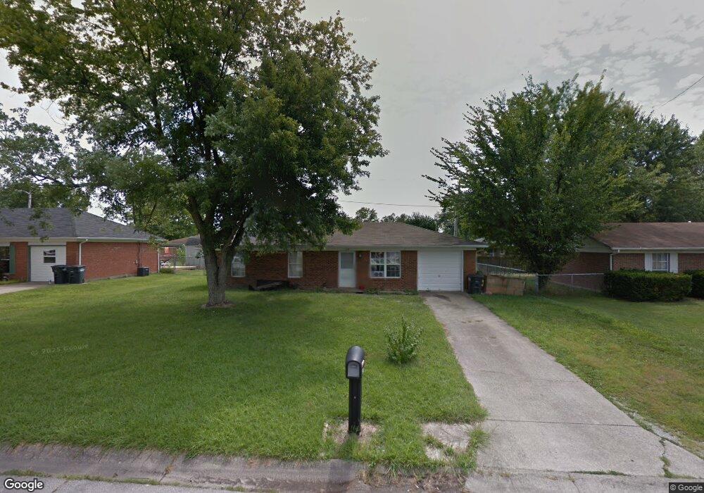 318 Lynn Ln, Charlestown, IN 47111 - photo 1