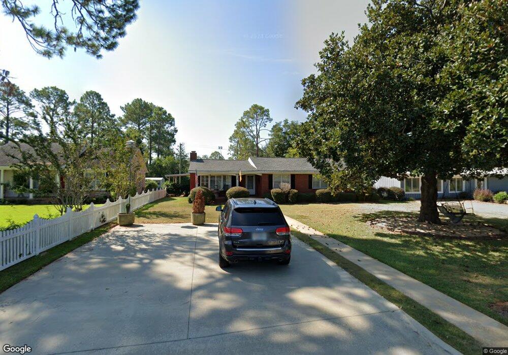 1012 Edgewater Dr, Albany, GA 31707 - photo 1