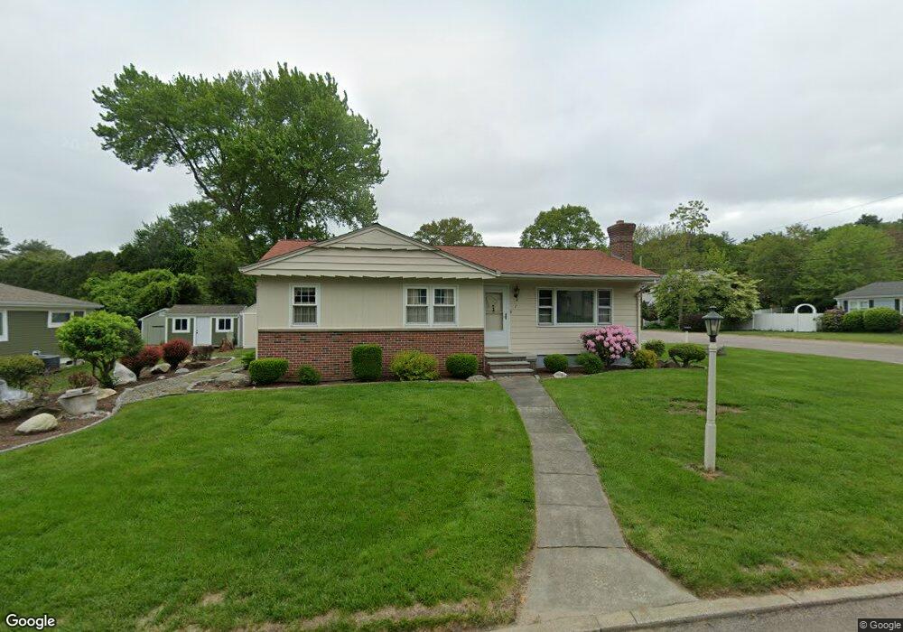 7 Sherwood Ln, Greenville, RI 02828 - photo 1