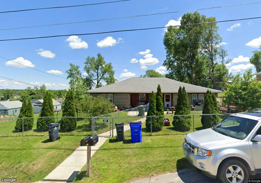 213 27th St NW, Cedar Rapids, IA 52405 - photo 1