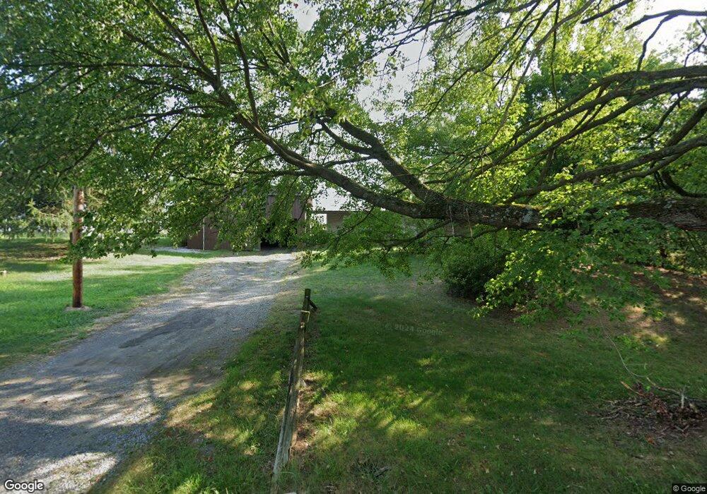 3050 E Weaver Rd, Greencastle, PA 17225 - photo 1