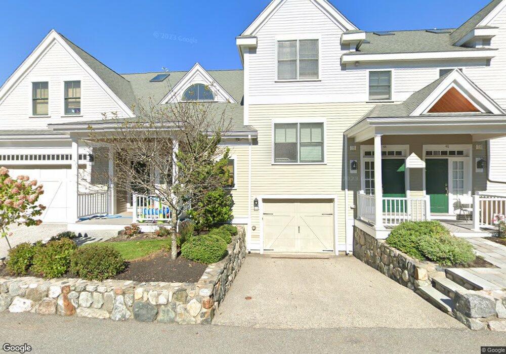 46 Courtyard Place unit C, Lexington, MA 02420 - photo 1