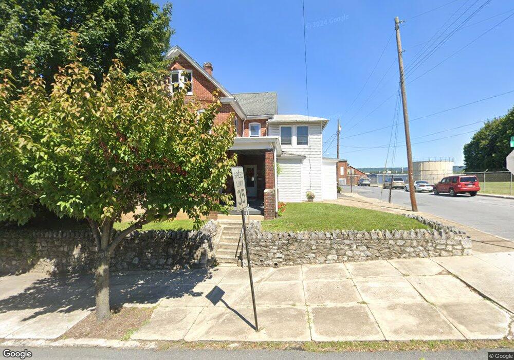 415 W Main St, Waynesboro, PA 17268 - photo 1