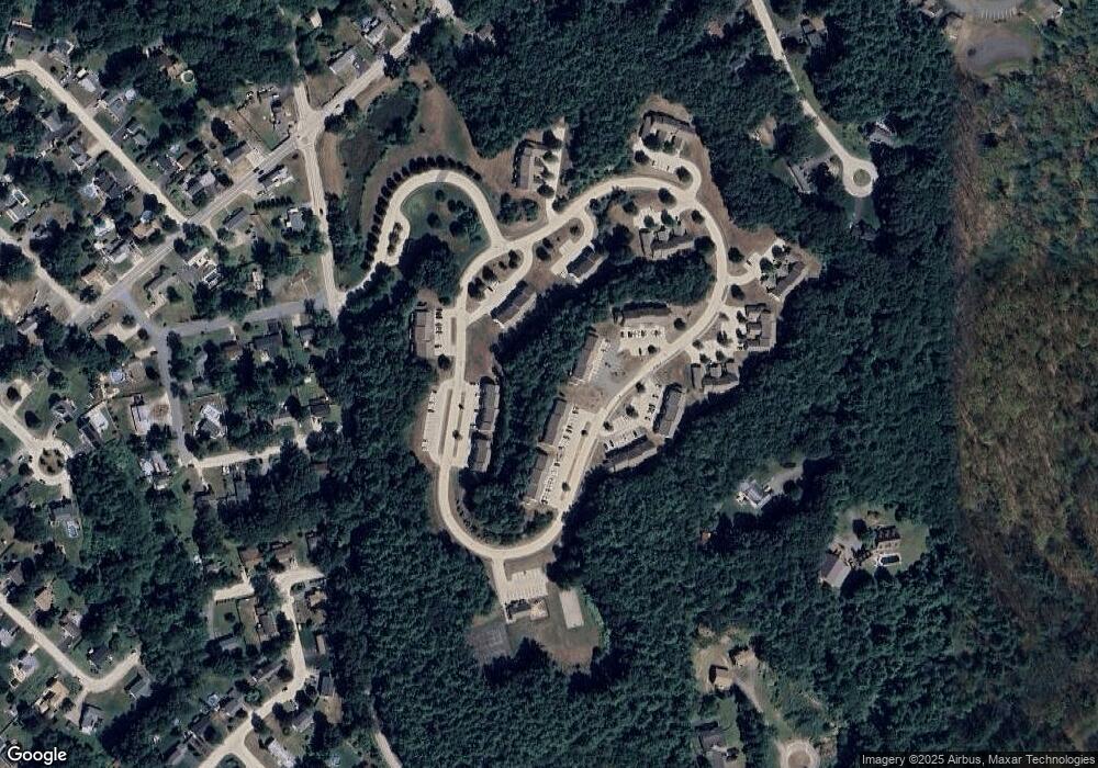 72 Overlook Cir, Hudson, NH 03051 - photo 1