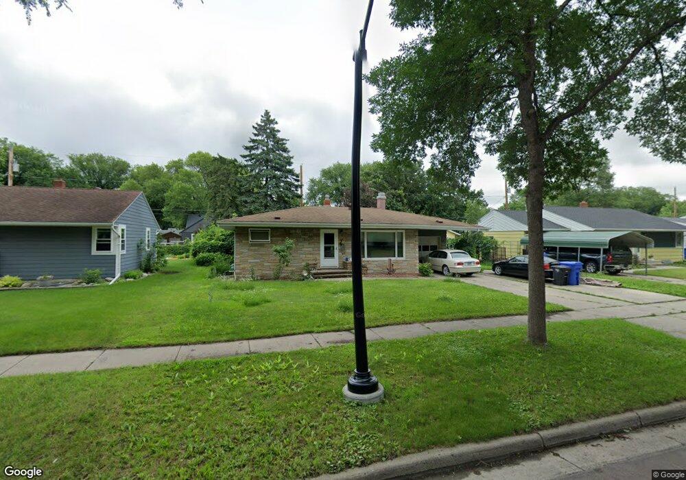 2013 9th St N, Fargo, ND 58102 - photo 1