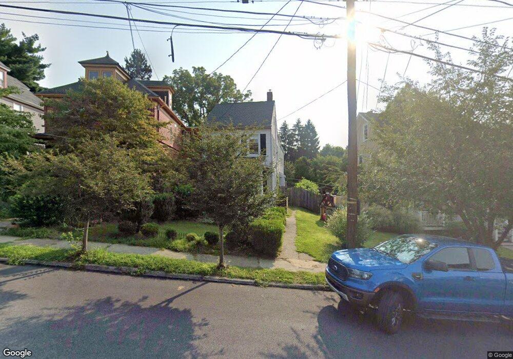 717 Hamilton St, Easton, PA 18042 - photo 1