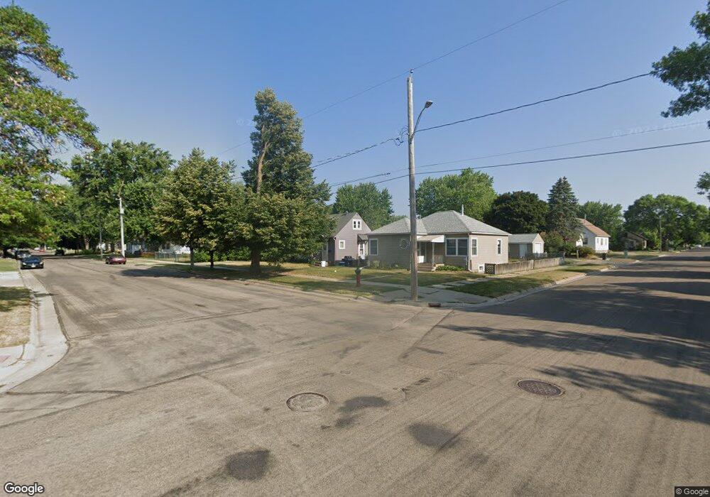 702 10th Ave SW, Austin, MN 55912 - photo 1