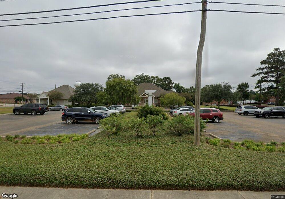 136 Marion Ave, McComb, MS 39648 - photo 1