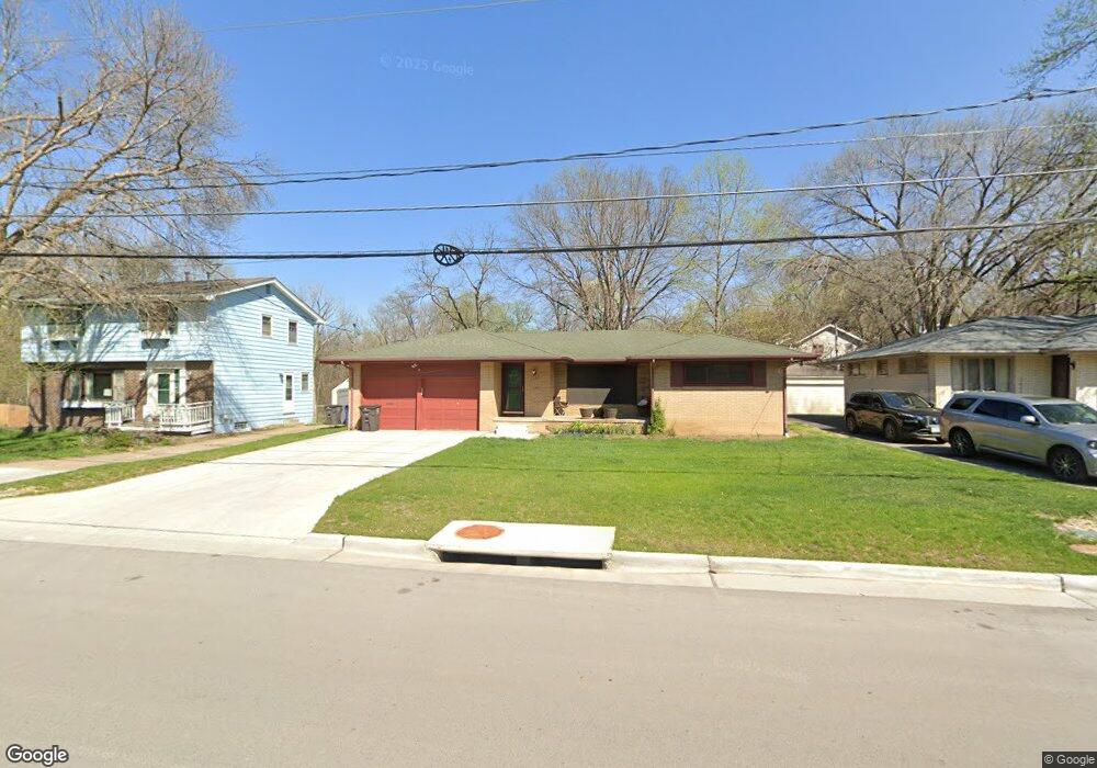 1625 34th St, Des Moines, IA 50310 - photo 1