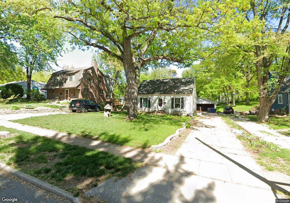 2701 39th St, Des Moines, IA 50310 - photo 1