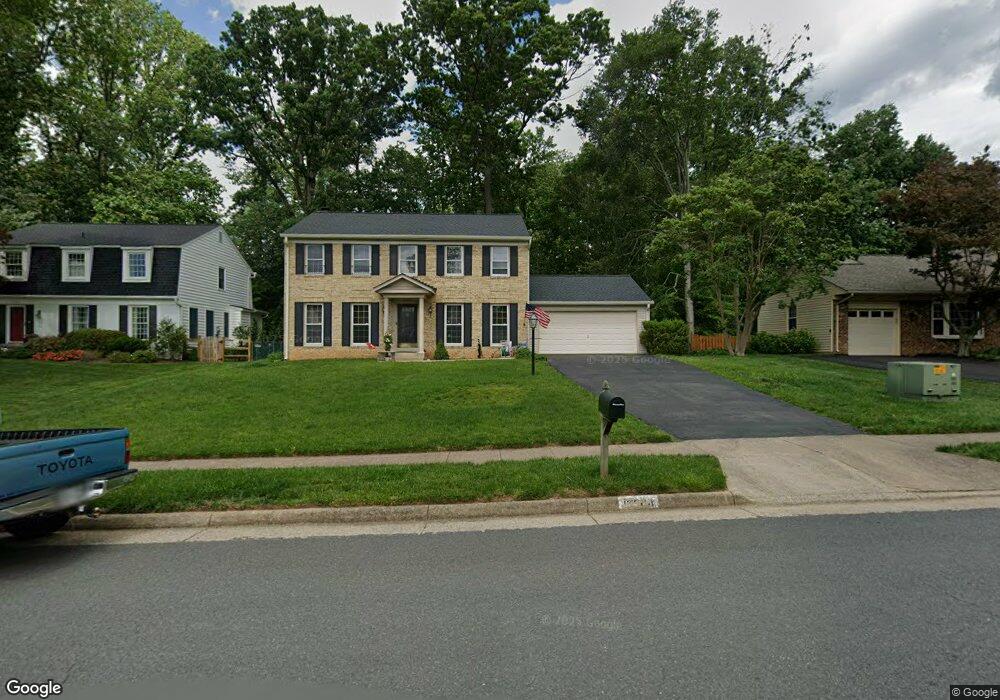 10904 Rippon Lodge Dr, Fairfax, VA 22032 - photo 1