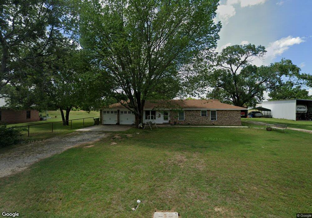570 S Hitt St, Boyd, TX 76023 - photo 1