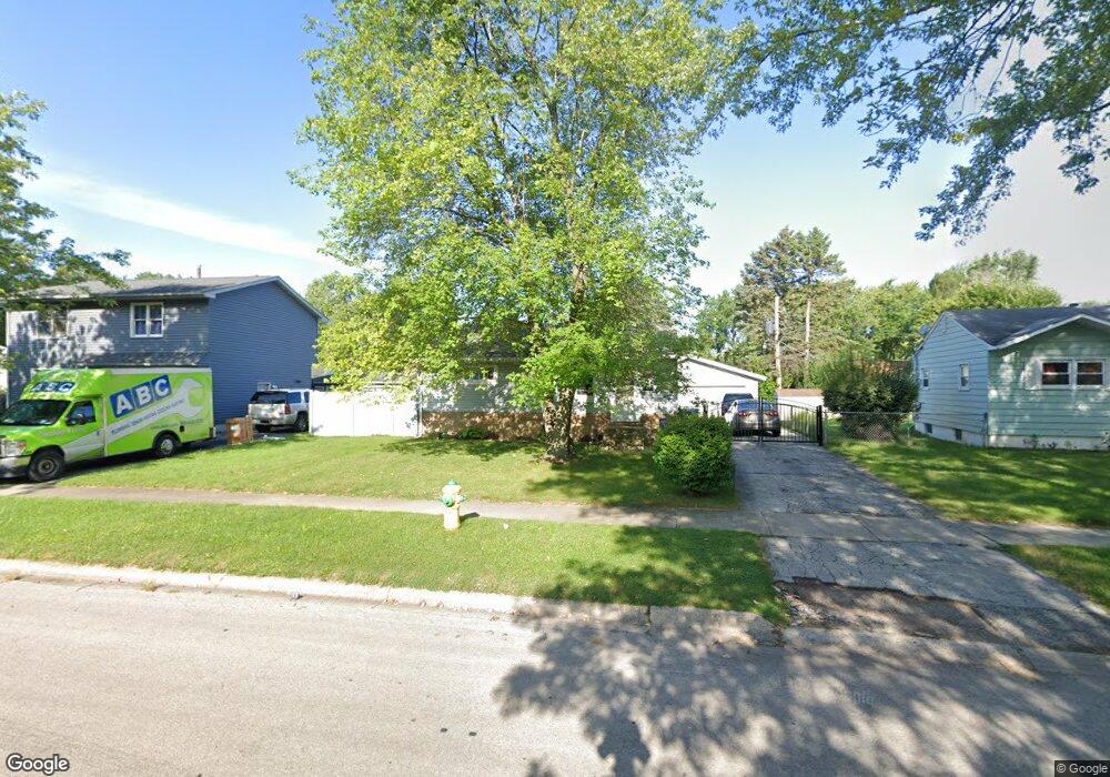 2624 N Pine St, Waukegan, IL 60087 - photo 1