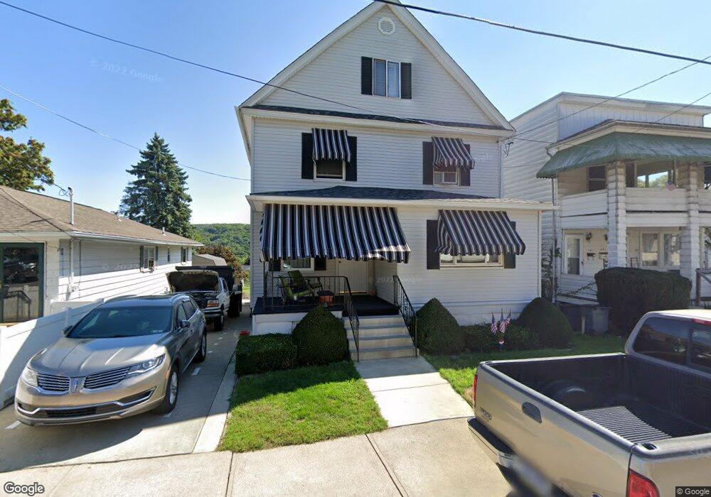 946 Ridge Ave, Scranton, PA 18510 - photo 1