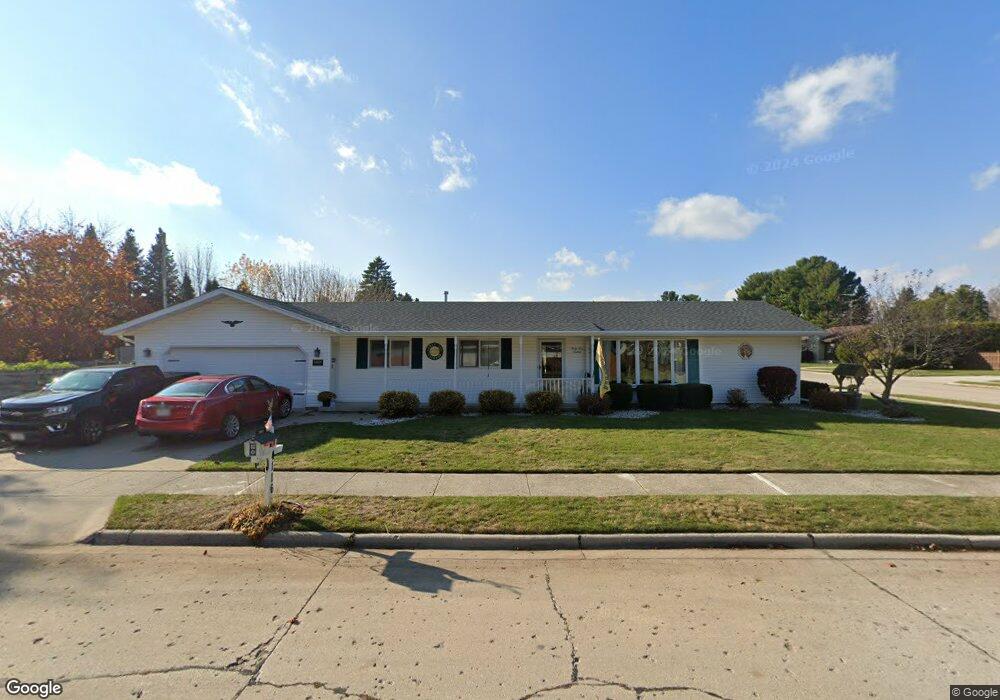 4116 Lowell St, Two Rivers, WI 54241 - photo 1