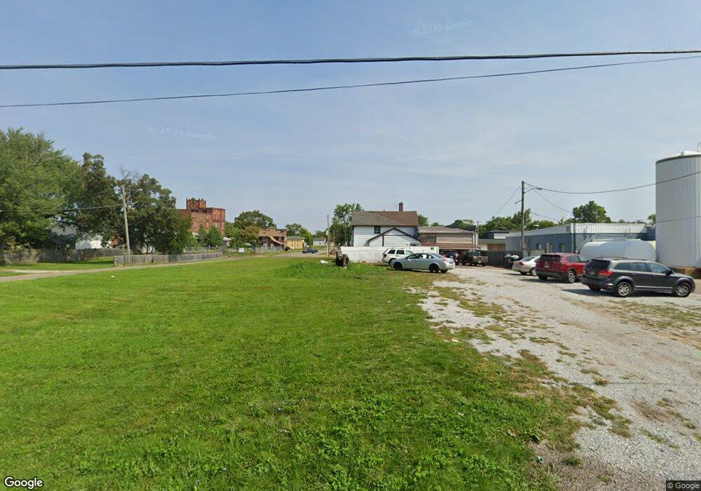 1305 2nd St SE, Canton, OH 44707 - photo 1